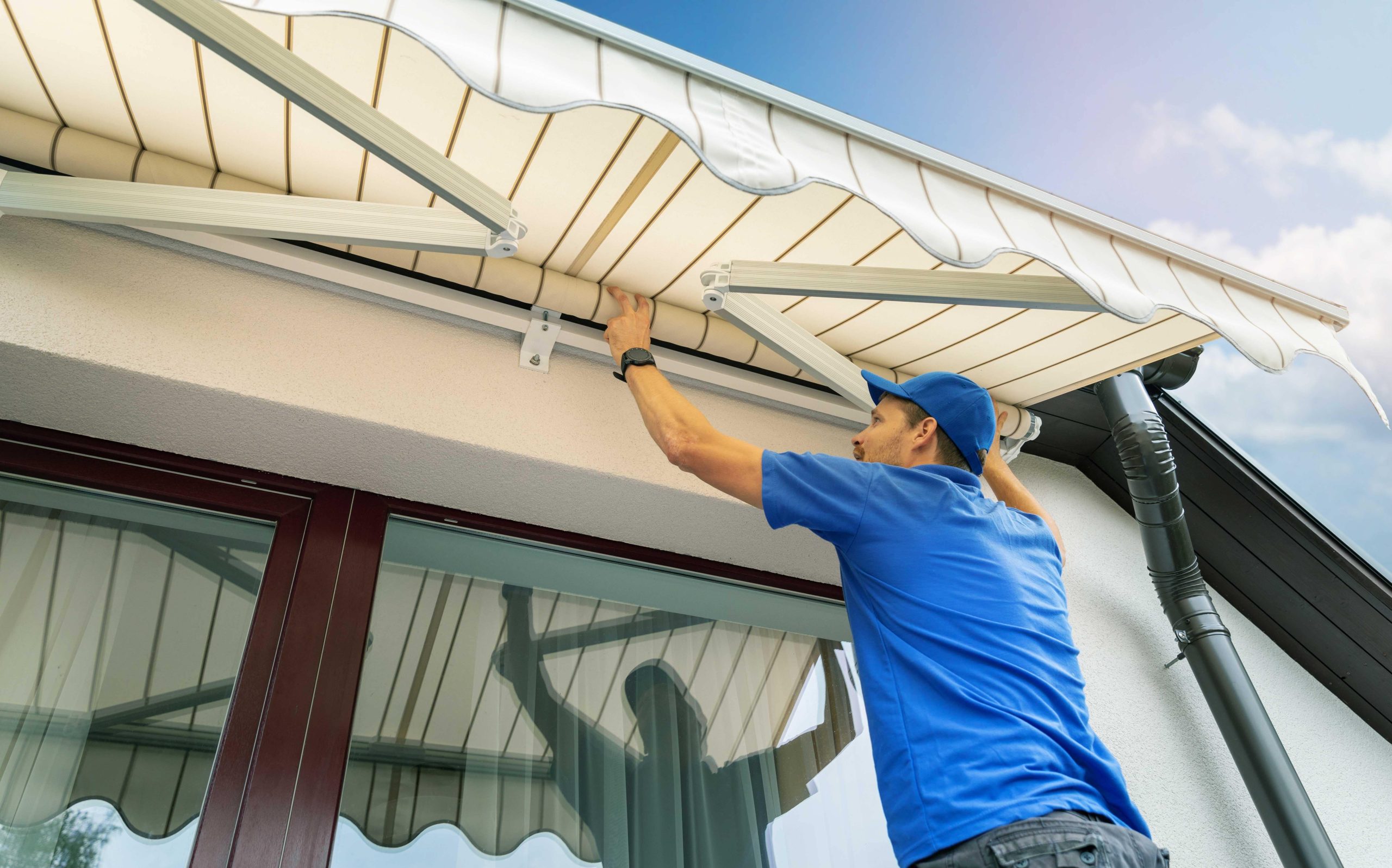 Louisville local awning installers